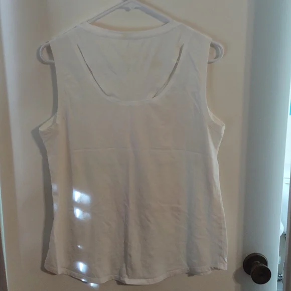 Tek Gear large sleeveless athletic top - Picture 3 of 4